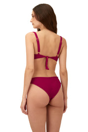 Textured Wave Brisa Raspberry Neo Paramount Bottom